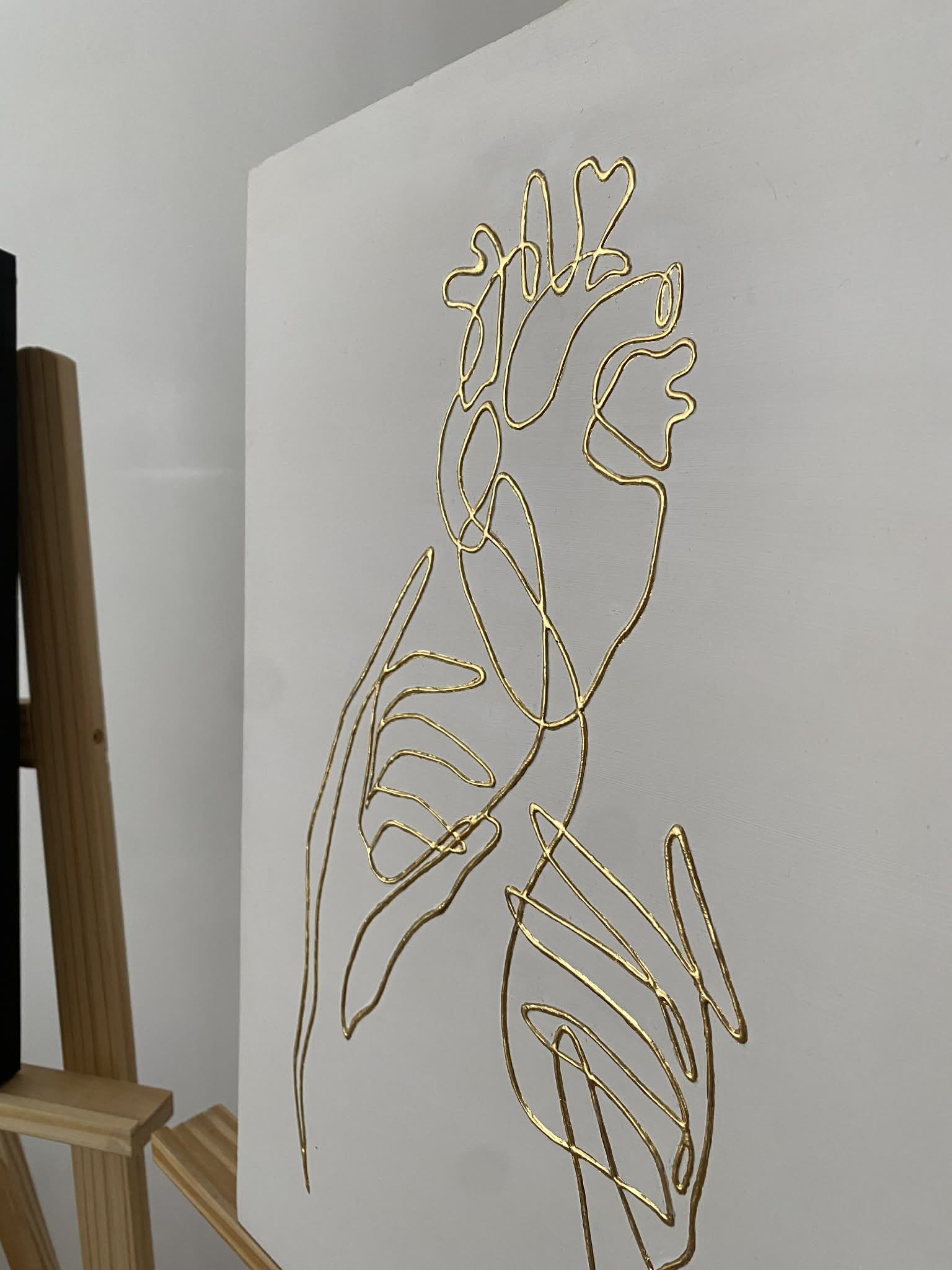 Golden Hands – Golden Heart (White)