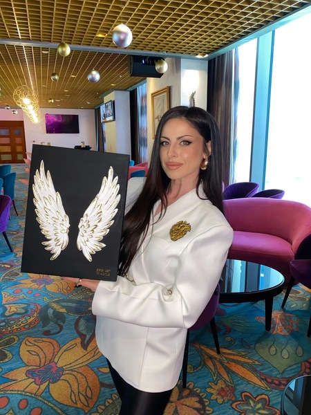 Angel wings